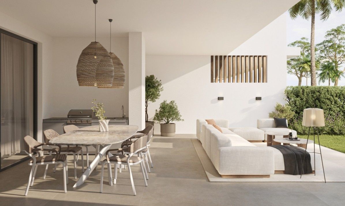Apartment 2 Bedrooms 2 Bathrooms in New Golden Mile