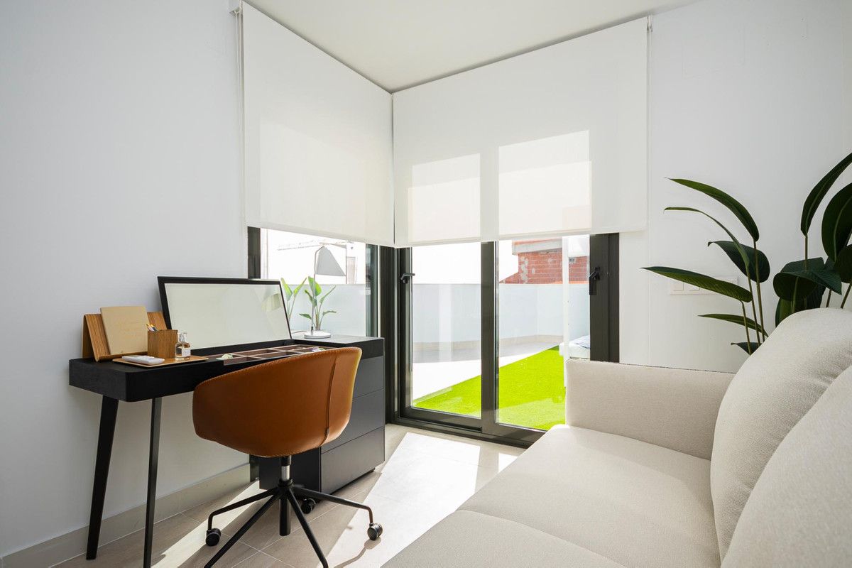 Townhouse 3 Bedrooms 3 Bathrooms in Los Balcones