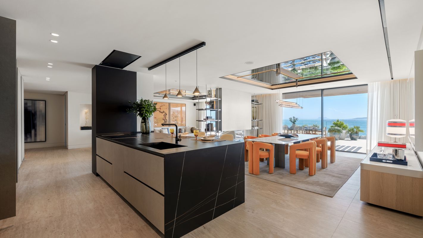 Apartment 2 Bedrooms 2 Bathrooms in Estepona