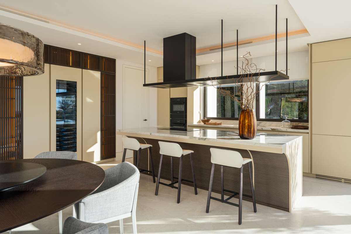 Villa Harmony — frame 12