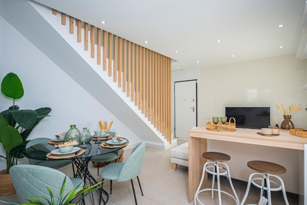 Townhouse 3 Bedrooms 3 Bathrooms in Los Balcones