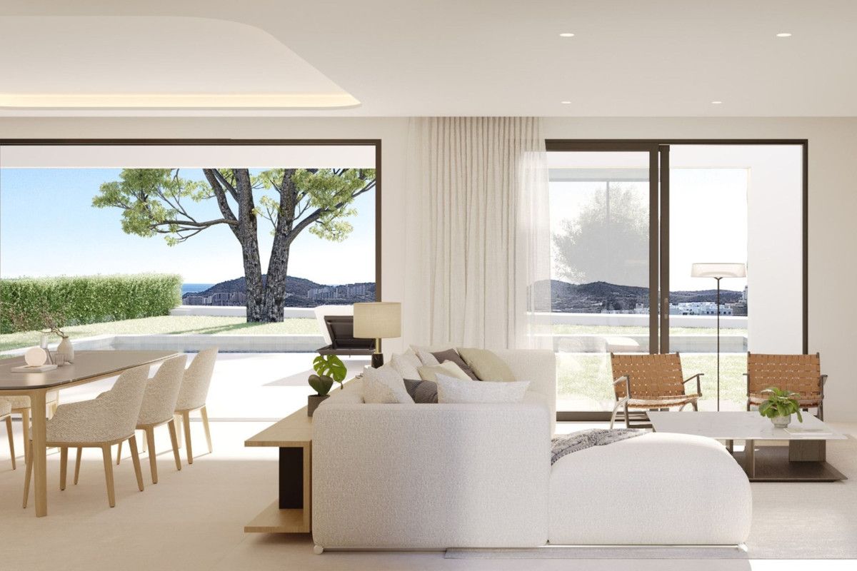 Detached Villa 4 Bedrooms 3 Bathrooms in Finestrat