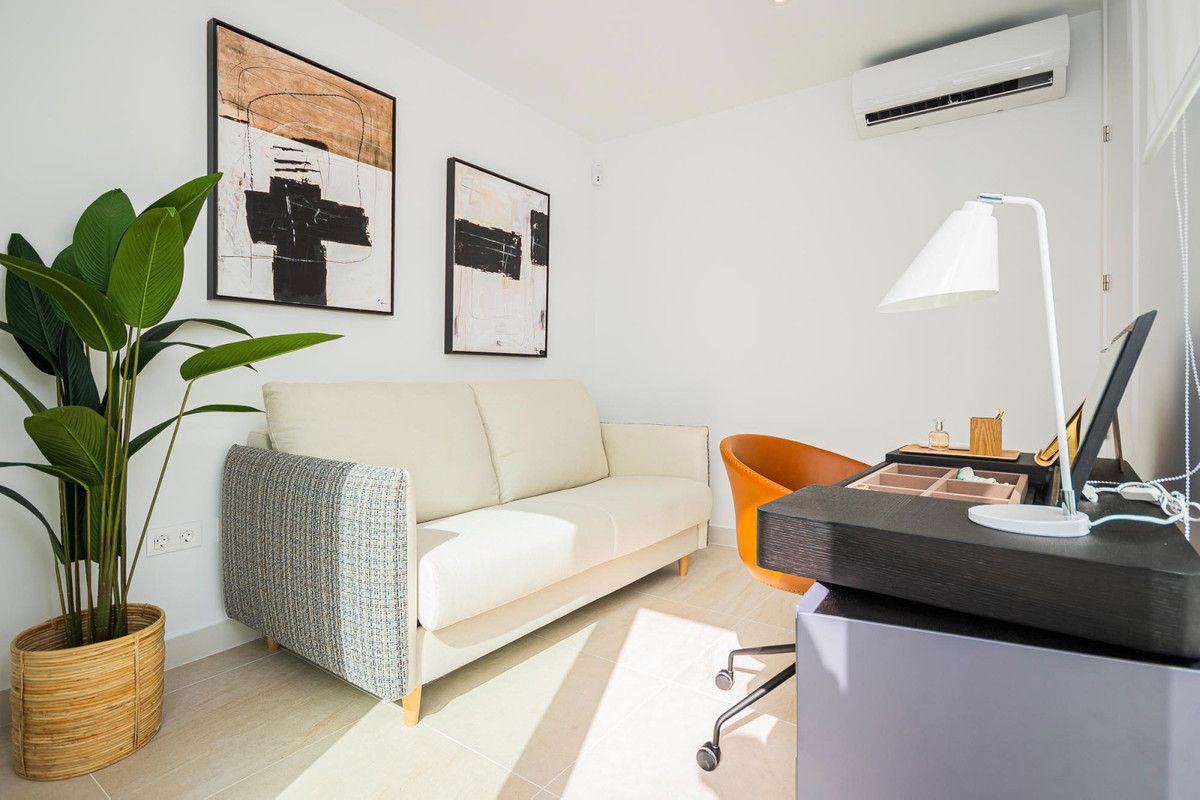Townhouse 3 Bedrooms 3 Bathrooms in Los Balcones