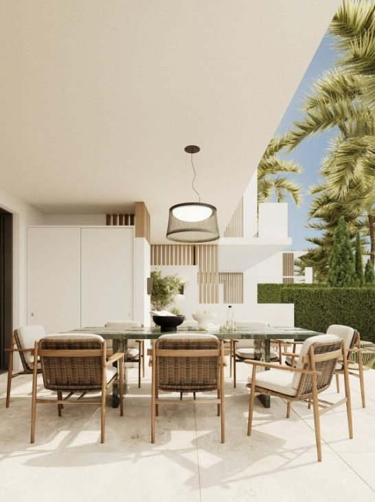 Apartment 2 Bedrooms 2 Bathrooms in New Golden Mile