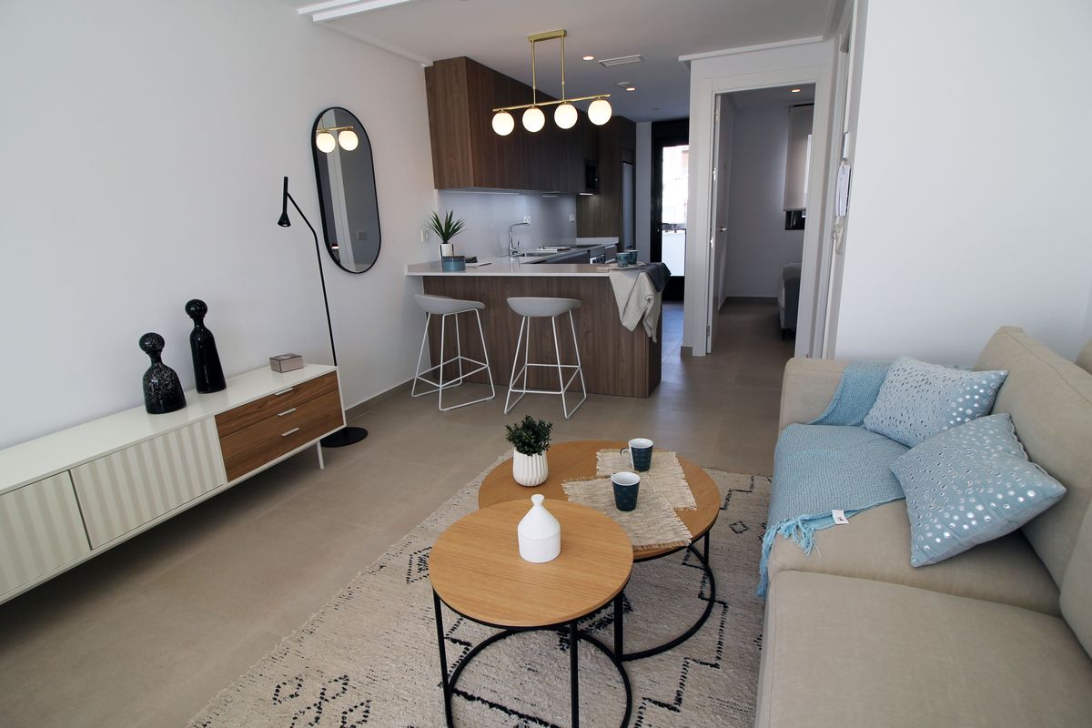 Townhouse 4 Bedrooms 2 Bathrooms in Pilar de la Horadada