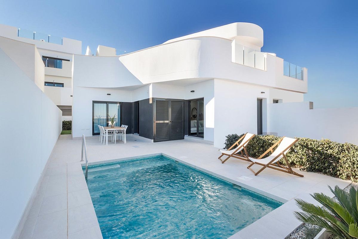 Townhouse 3 Bedrooms 3 Bathrooms in Los Balcones