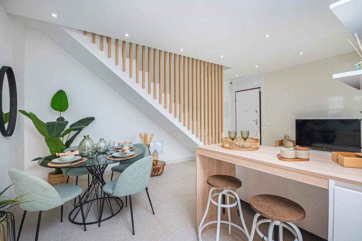 Townhouse 3 Bedrooms 3 Bathrooms in Los Balcones