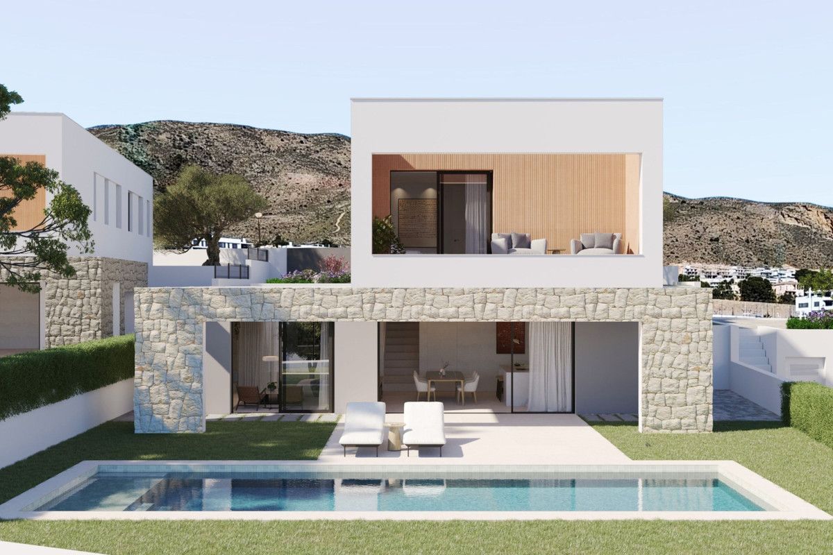 Detached Villa 4 Bedrooms 3 Bathrooms in Finestrat