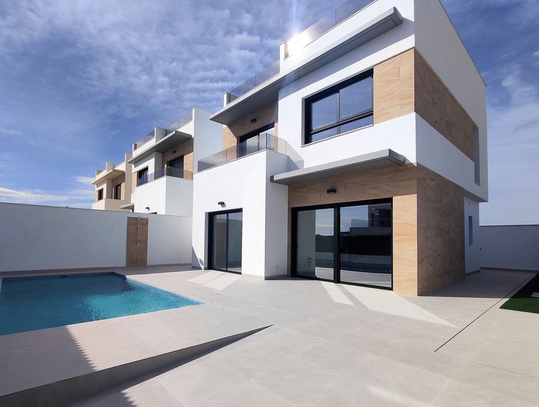 Townhouse 3 Bedrooms 3 Bathrooms in Benijófar