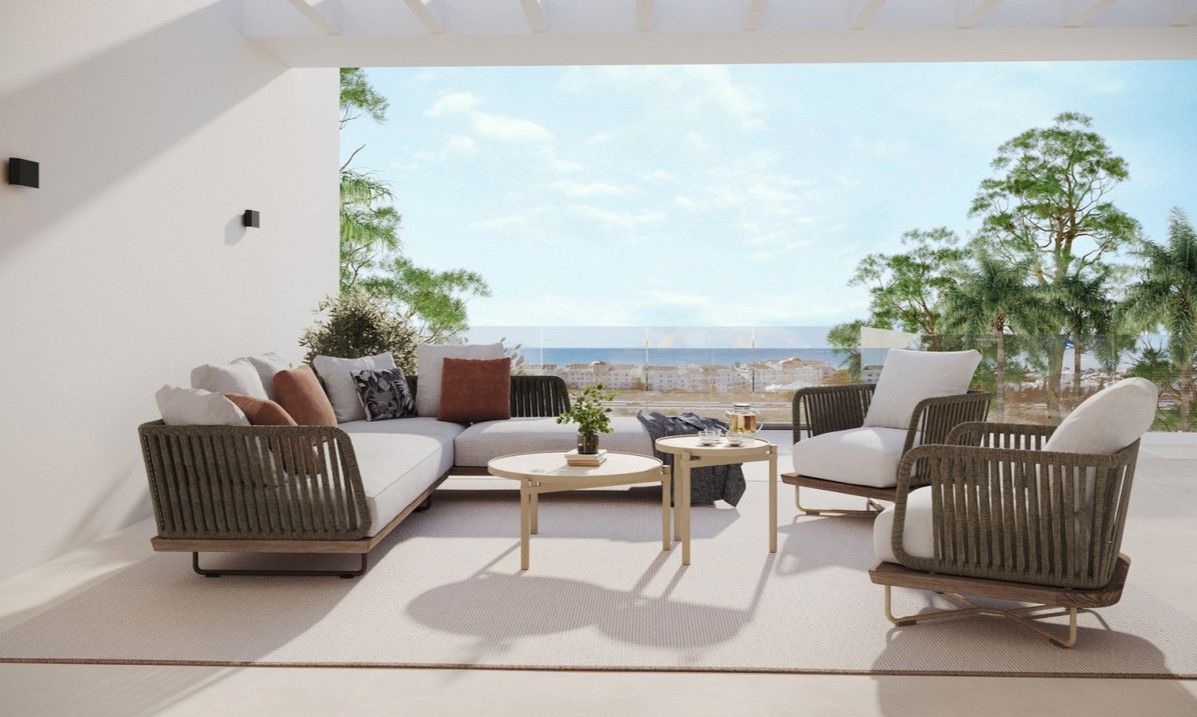 Apartment 2 Bedrooms 2 Bathrooms in New Golden Mile