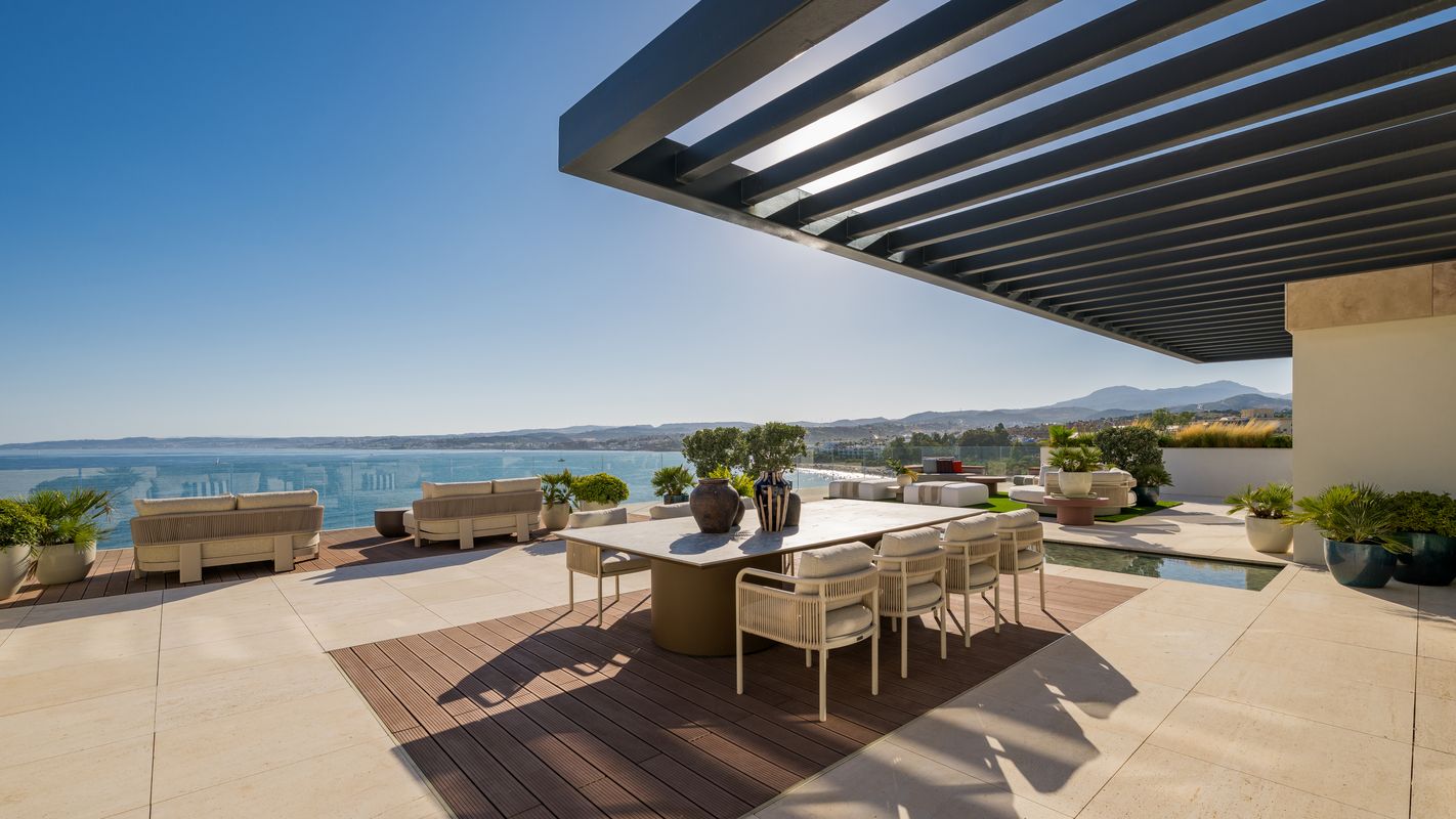 Apartment 2 Bedrooms 2 Bathrooms in Estepona
