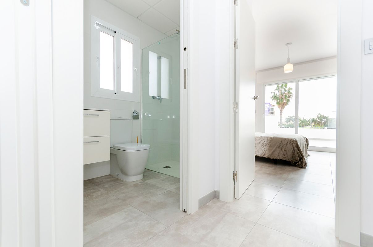 Detached Villa 3 Bedrooms 3 Bathrooms in Torrevieja