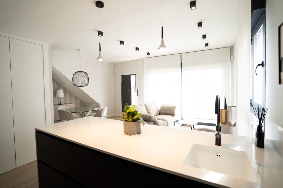 Apartment 4 Bedrooms 3 Bathrooms in Orihuela