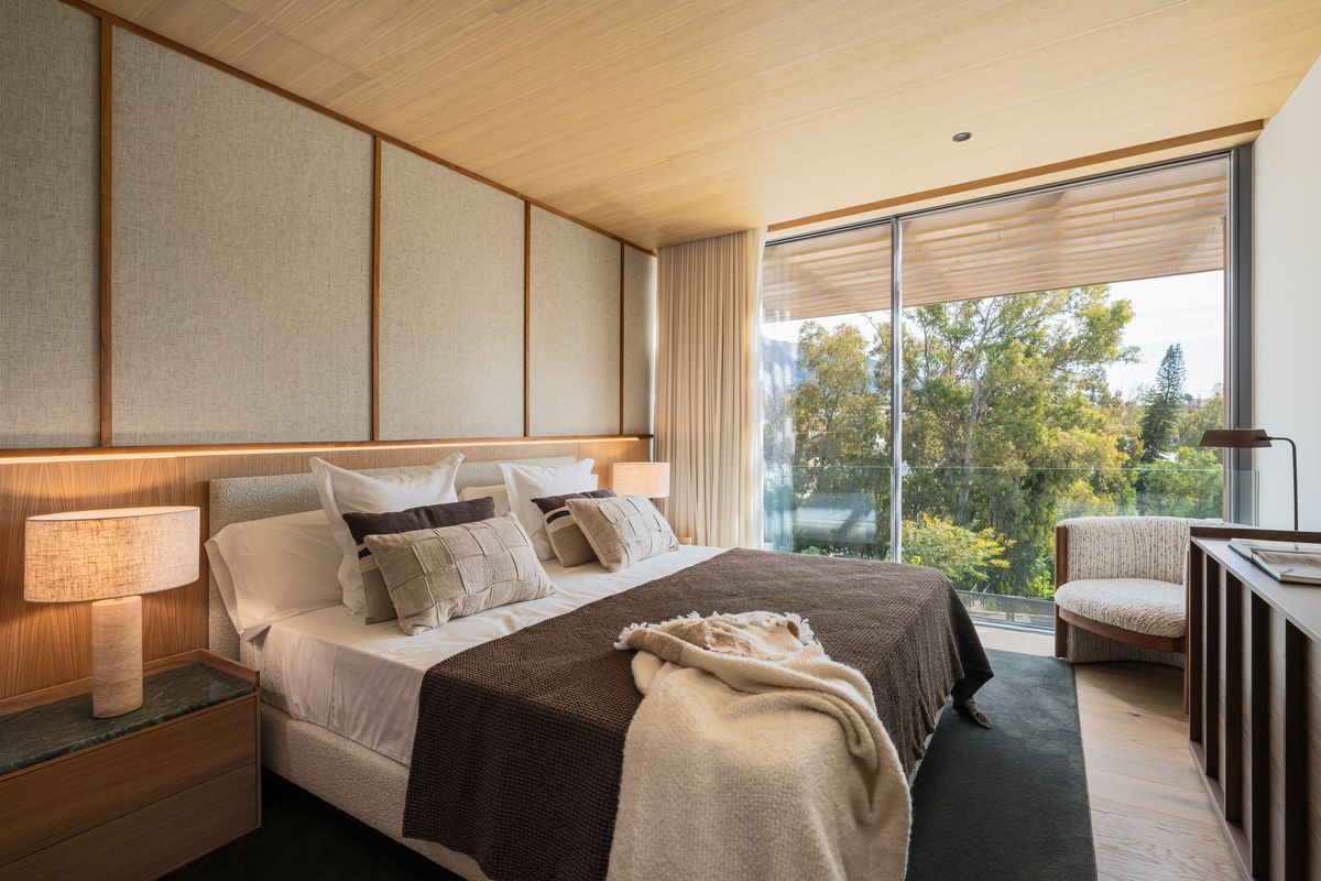 Detached Villa 4 Bedrooms 5 Bathrooms in Nueva Andalucía