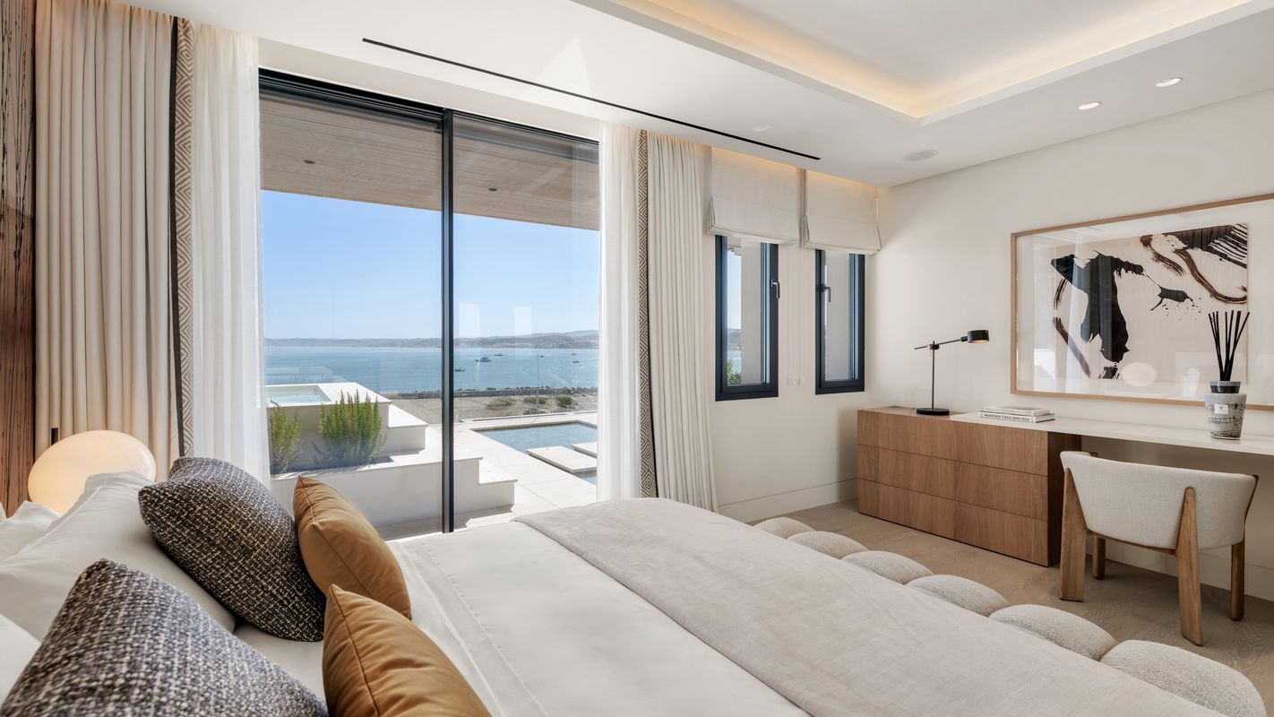 Apartment 2 Bedrooms 2 Bathrooms in Estepona