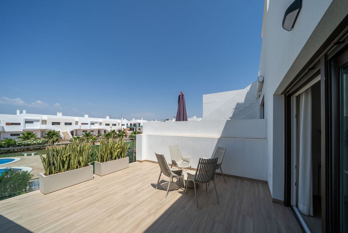 Townhouse 2 Bedrooms 2 Bathrooms in Vista Bella Golf